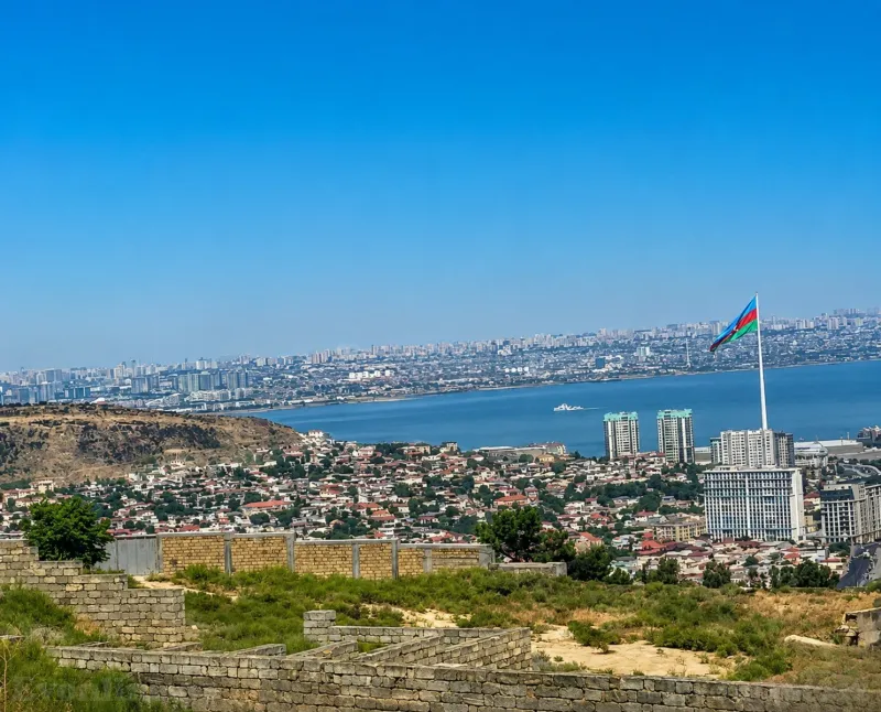 Torpaq satılır — Badamdar, Bakı