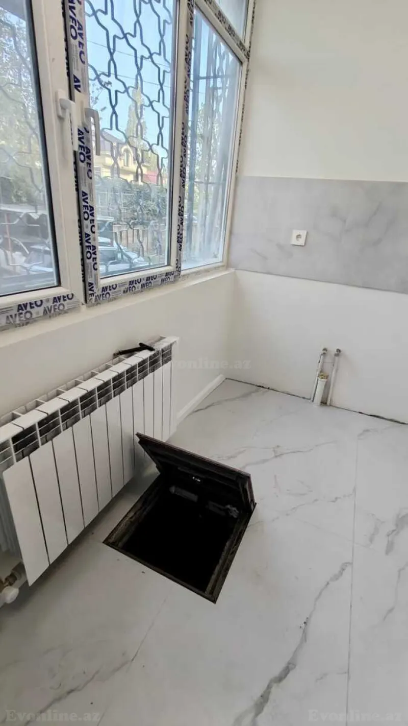 3 otaqlı köhnə tikili mənzil satılır — Yeni Yasamal, Bakı - şəkil 12