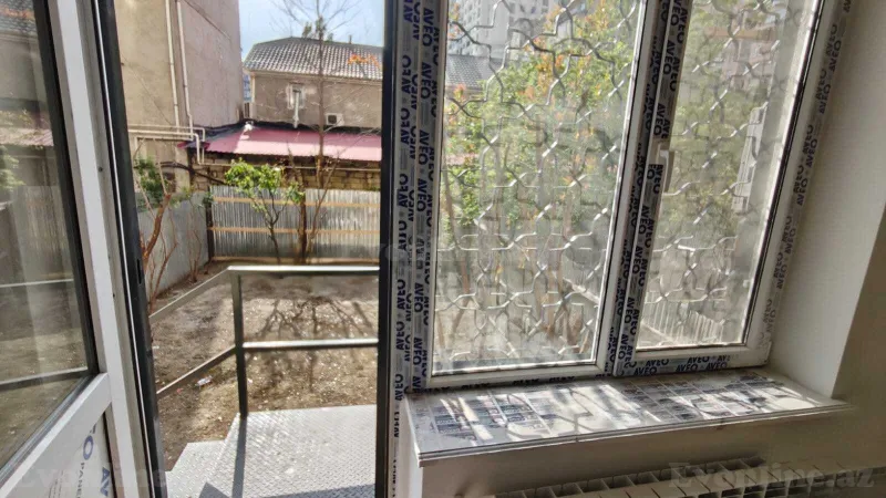 3 otaqlı köhnə tikili mənzil satılır — Yeni Yasamal, Bakı - şəkil 21