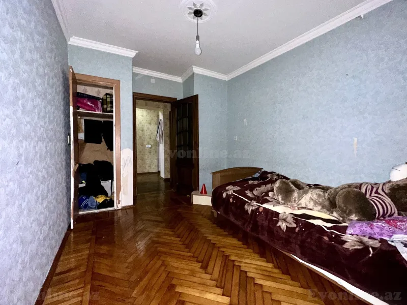 3 otaqlı köhnə tikili mənzil satılır — Qara Qarayev m., Bakı - şəkil 8