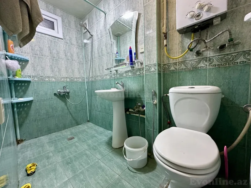 3 otaqlı köhnə tikili mənzil satılır — Qara Qarayev m., Bakı - şəkil 14