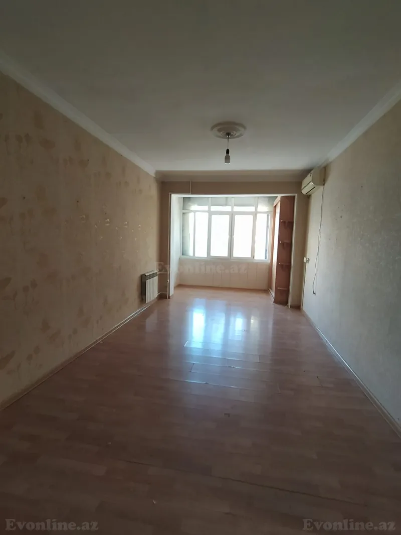 Satılır 2 otaqlı Mənzil Köhnə tikili 56 m² Bakıxanov - şəkil 3
