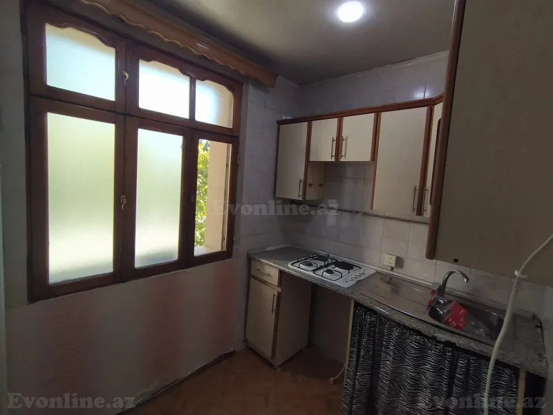 Satılır 2 otaqlı Mənzil Köhnə tikili 56 m² Bakıxanov - şəkil 12