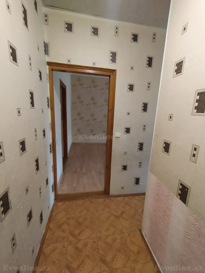 Satılır 2 otaqlı Mənzil Köhnə tikili 56 m² Bakıxanov - şəkil 13