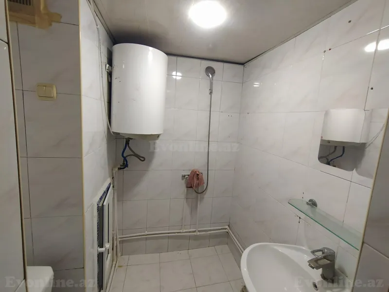 Satılır 2 otaqlı Mənzil Köhnə tikili 56 m² Bakıxanov - şəkil 16