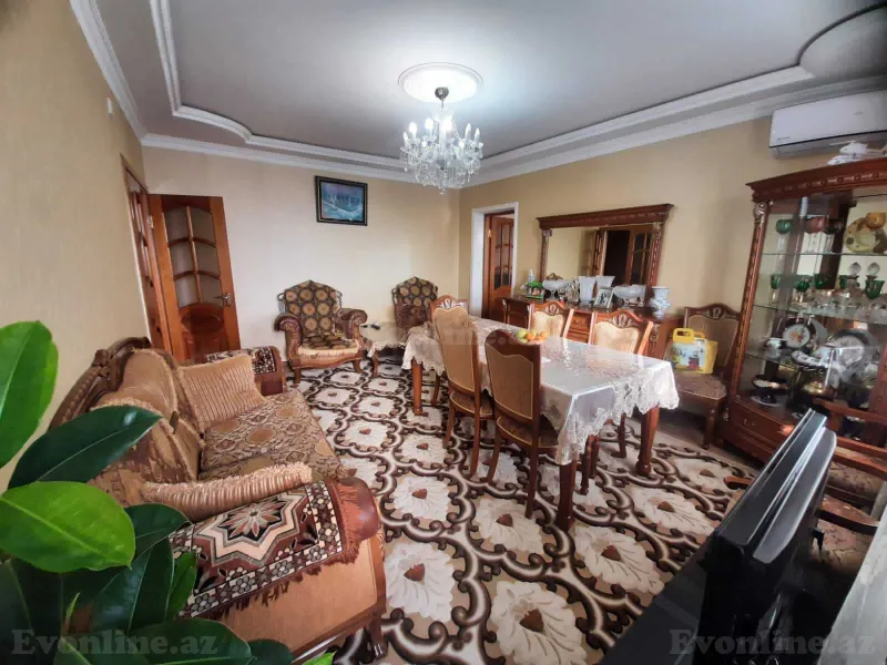 3 otaqlı köhnə tikili mənzil satılır — 8-ci kilometr, Bakı