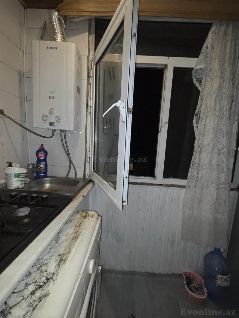 2 otaqlı köhnə tikili mənzil satılır — Elmlər Akademiyası m., Bakı - şəkil 10