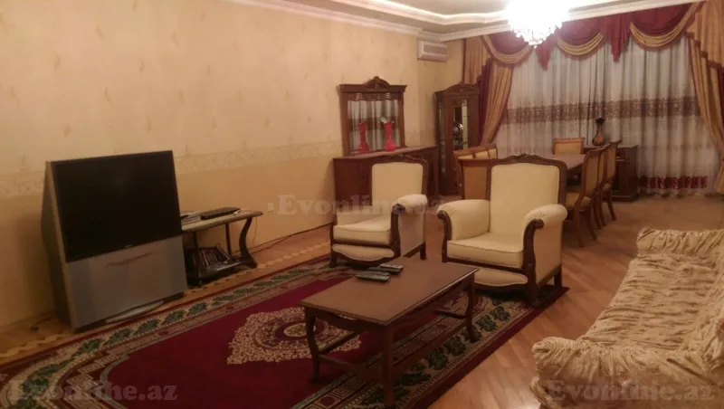 4 otaqlı Mənzil 170 m² Nizami m. Kirayə verilir