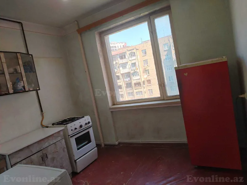 2 otaqlı köhnə tikili mənzil satılır — Azadlıq prospekti m., Bakı - şəkil 4