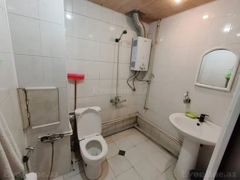 5 otaqlı köhnə tikili mənzil satılır — Yeni Günəşli, Bakı - şəkil 12