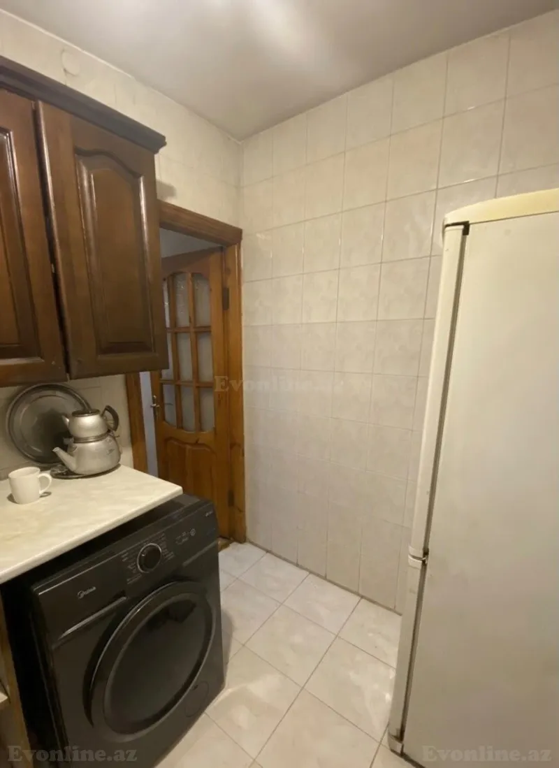 2 otaqlı köhnə tikili mənzil kirayə verilir — Gənclik m., Bakı - şəkil 4
