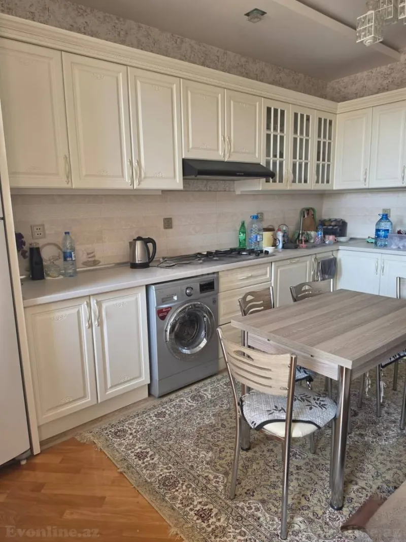 3 otaqlı yeni tikili mənzil kirayə verilir — Elmlər Akademiyası m., Bakı