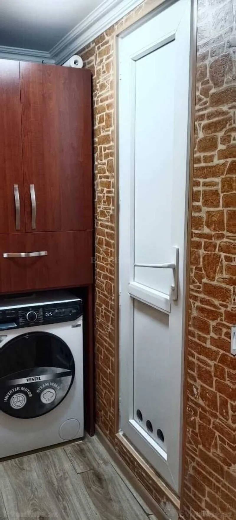 2 otaqlı köhnə tikili mənzil kirayə verilir — Elmlər Akademiyası m., Bakı - şəkil 12