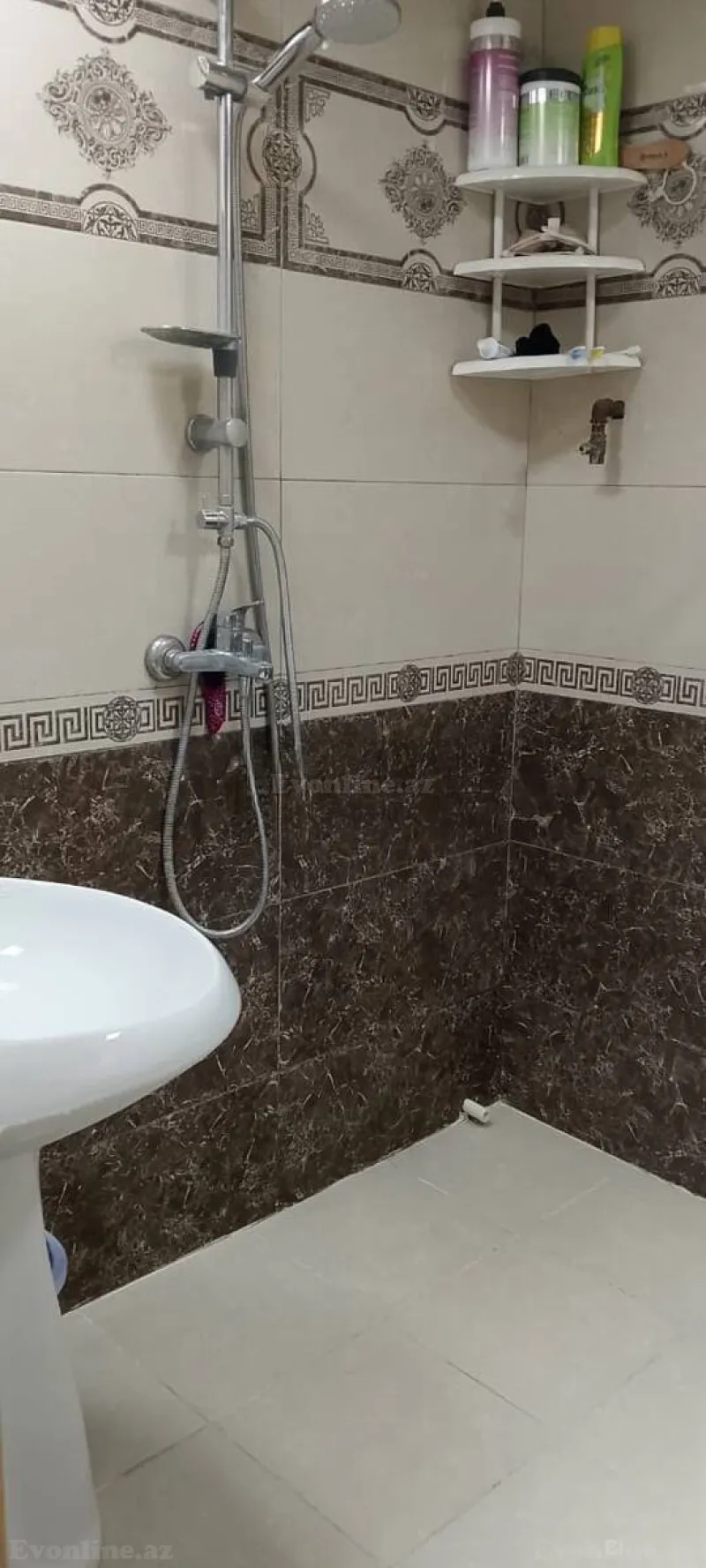 2 otaqlı köhnə tikili mənzil kirayə verilir — Elmlər Akademiyası m., Bakı - şəkil 6