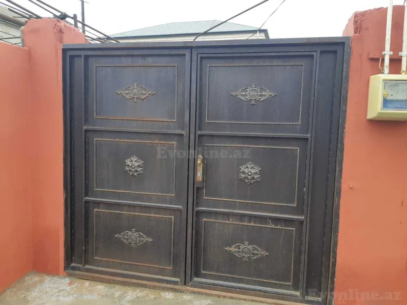 3 otaqlı həyət evi satılır — Koroğlu m., Bakı