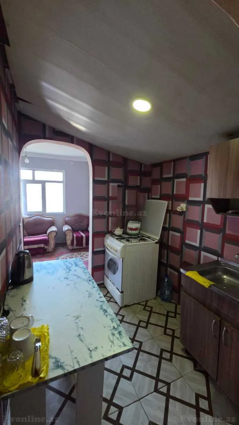 3 otaqlı köhnə tikili mənzil kirayə verilir — Sahil m., Bakı - şəkil 10