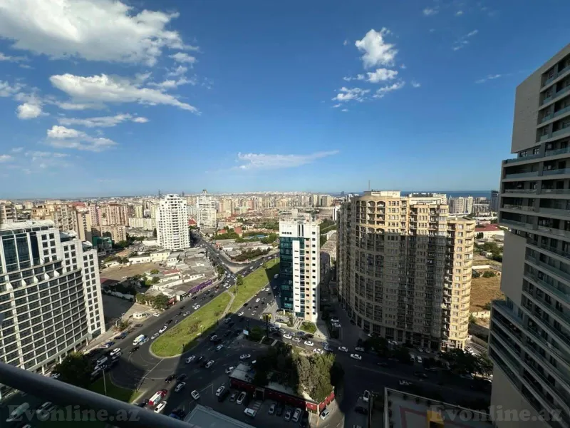 4 otaqlı Mənzil 178 m² 8 Noyabr m. Kirayə verilir