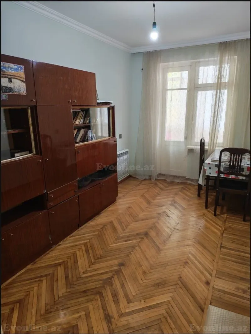3 otaqlı köhnə tikili mənzil satılır — Xalqlar Dostluğu m., Bakı - şəkil 3