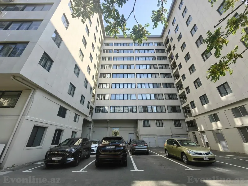 2 otaqlı Mənzil 90 m² Xətai r. Kirayə verilir