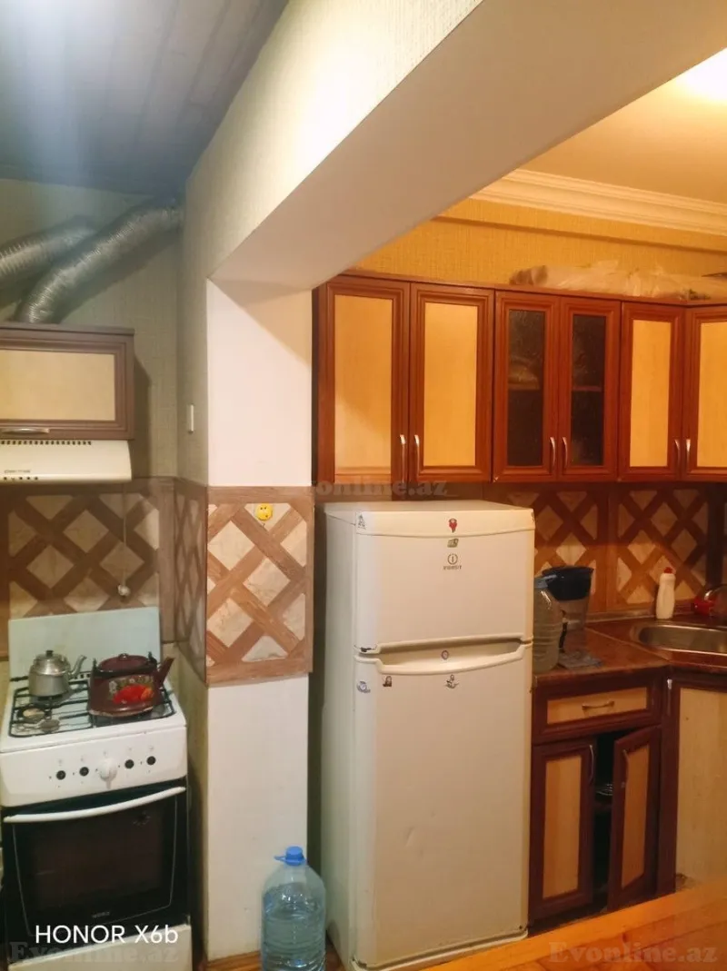 3 otaqlı köhnə tikili mənzil satılır — Xətai r., Bakı - şəkil 7