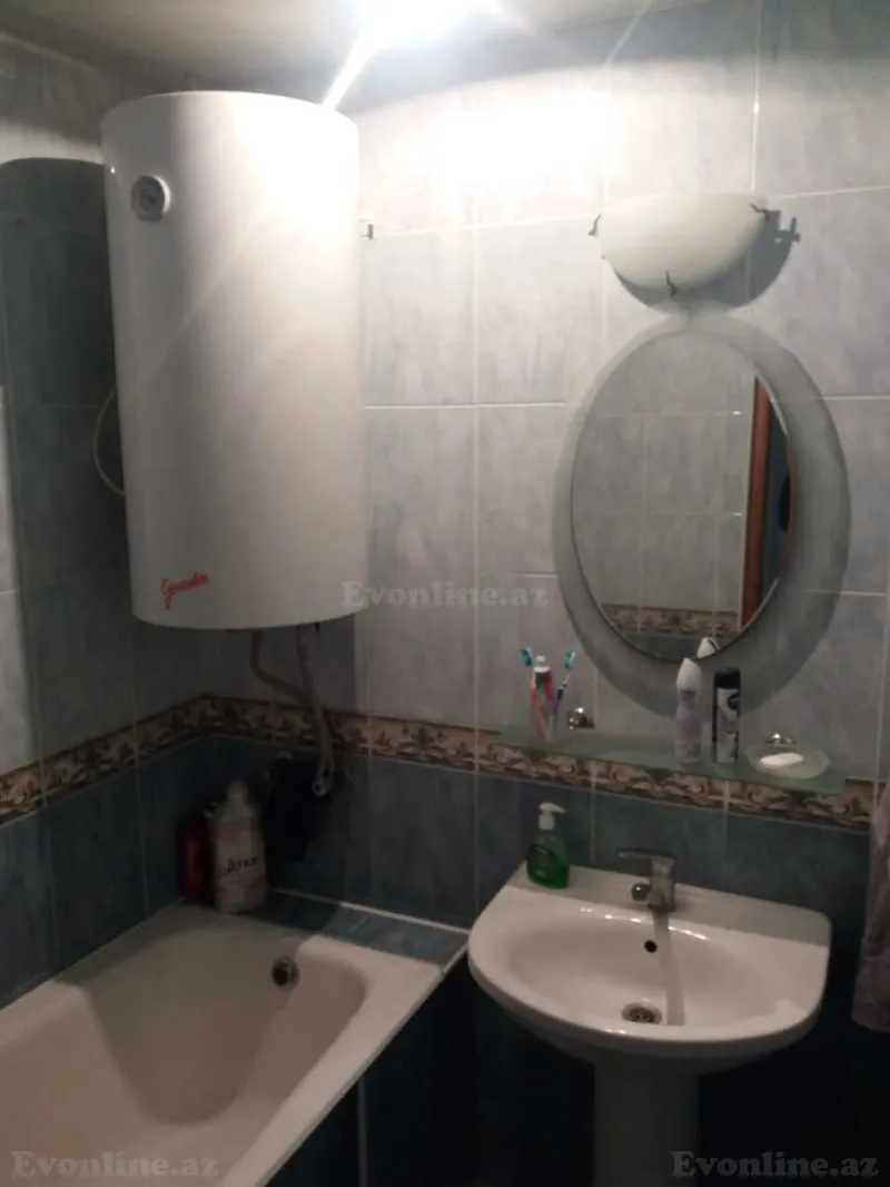 2 otaqlı köhnə tikili mənzil satılır — Yeni Günəşli, Bakı - şəkil 12