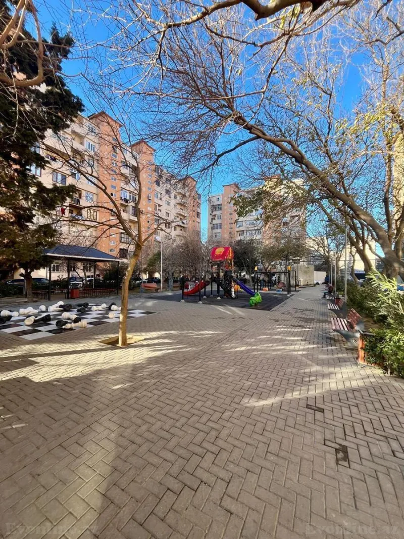 2 otaqlı köhnə tikili mənzil satılır — Yeni Günəşli, Bakı - şəkil 13