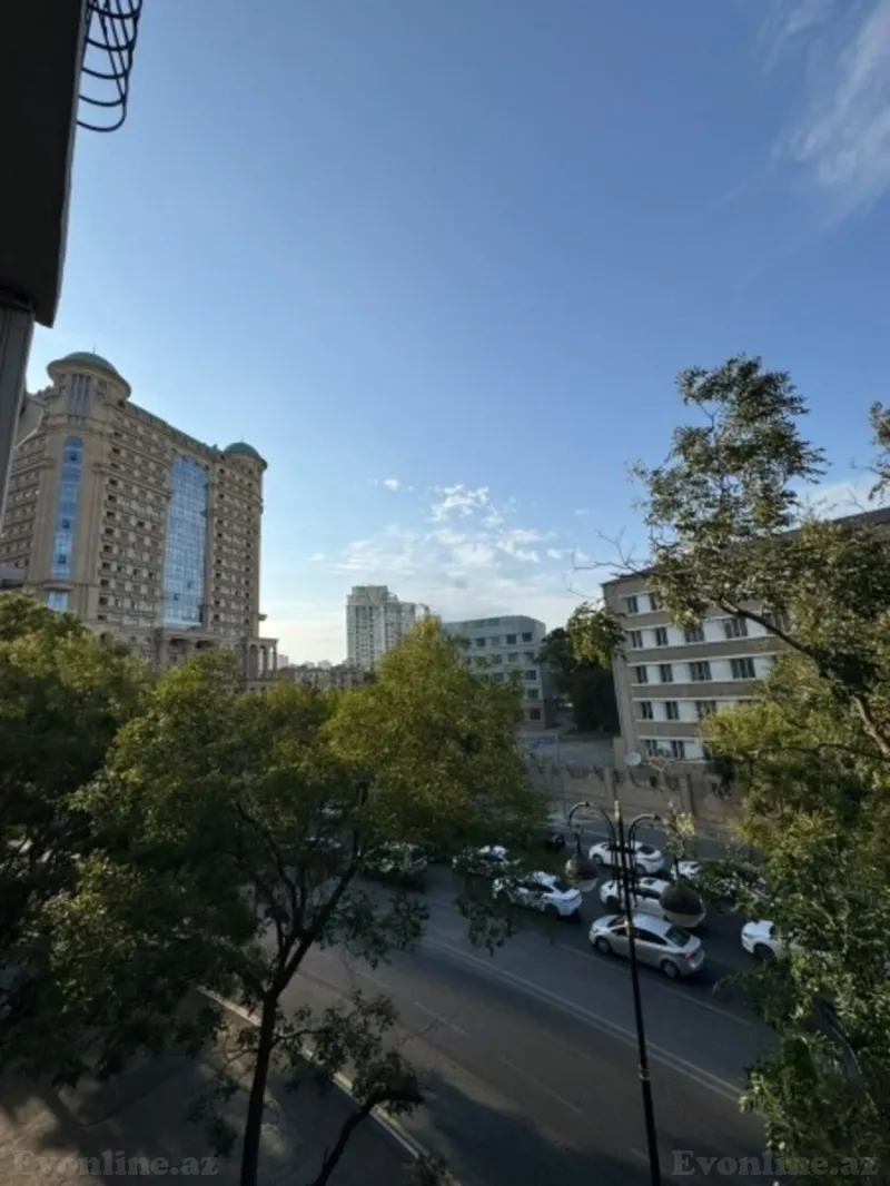 2 otaqlı köhnə tikili mənzil satılır — Elmlər Akademiyası m., Bakı - şəkil 11
