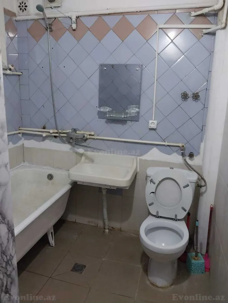 2 otaqlı köhnə tikili mənzil kirayə verilir — Qara Qarayev m., Bakı - şəkil 6