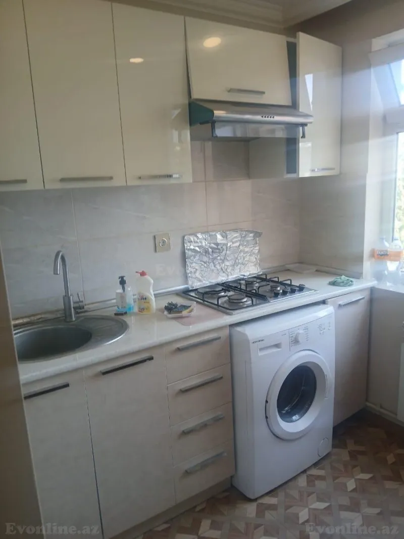1 otaqlı Mənzil 40 m² Xalqlar Dostluğu m. Kirayə verilir