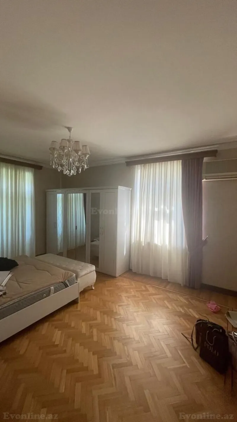 3 otaqlı köhnə tikili mənzil kirayə verilir — Səbail r., Bakı - şəkil 8