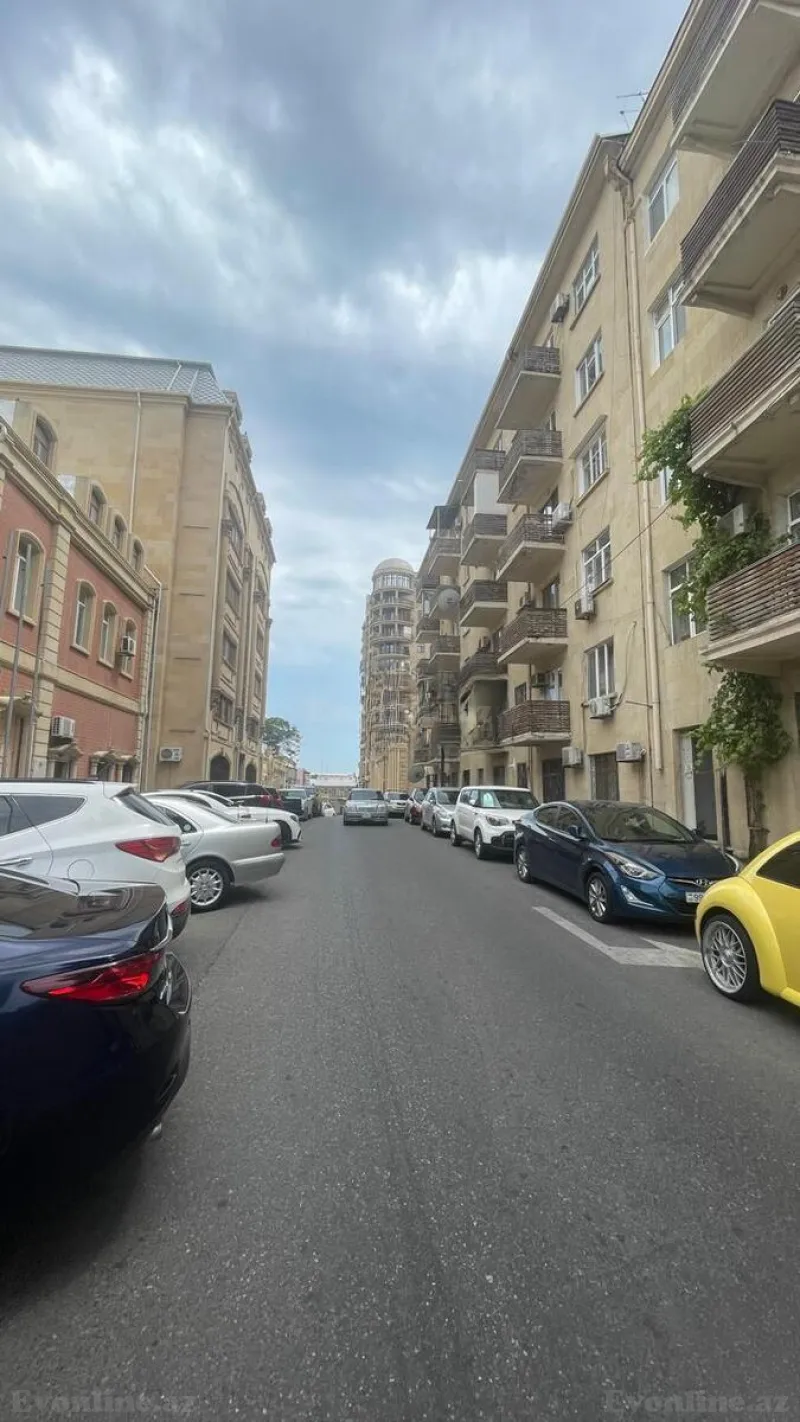 3 otaqlı köhnə tikili mənzil kirayə verilir — Səbail r., Bakı - şəkil 11