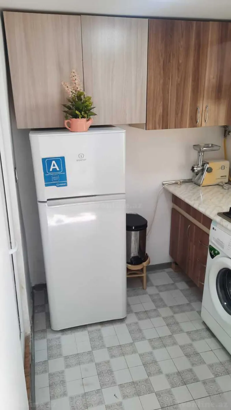 1 otaqlı köhnə tikili mənzil satılır — 8 Noyabr m., Bakı - şəkil 13