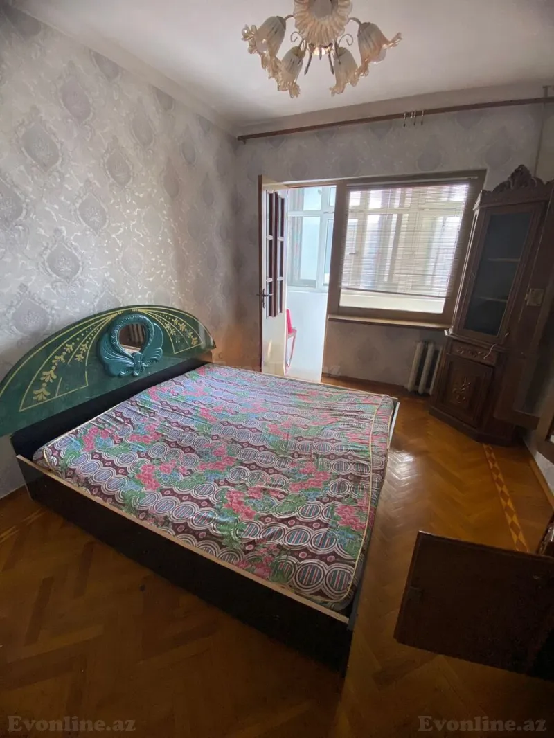 5 otaqlı köhnə tikili mənzil kirayə verilir — 8-ci mikrorayon, Bakı - şəkil 2