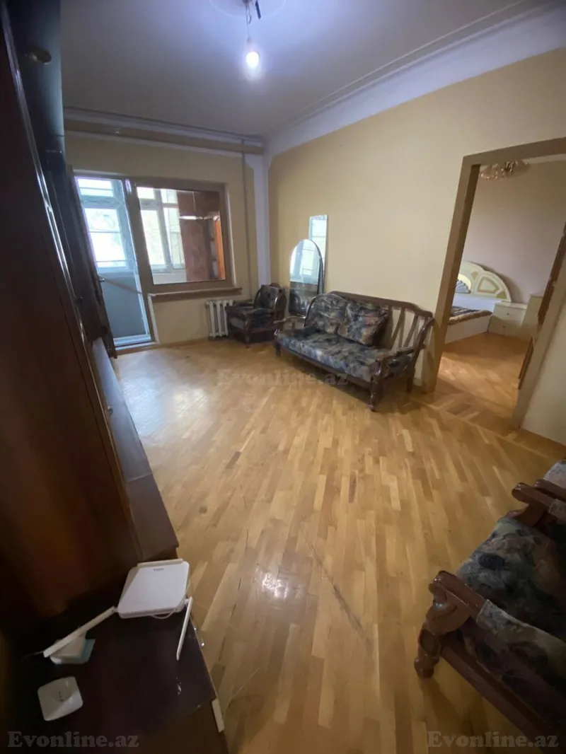 5 otaqlı köhnə tikili mənzil kirayə verilir — 8-ci mikrorayon, Bakı - şəkil 3