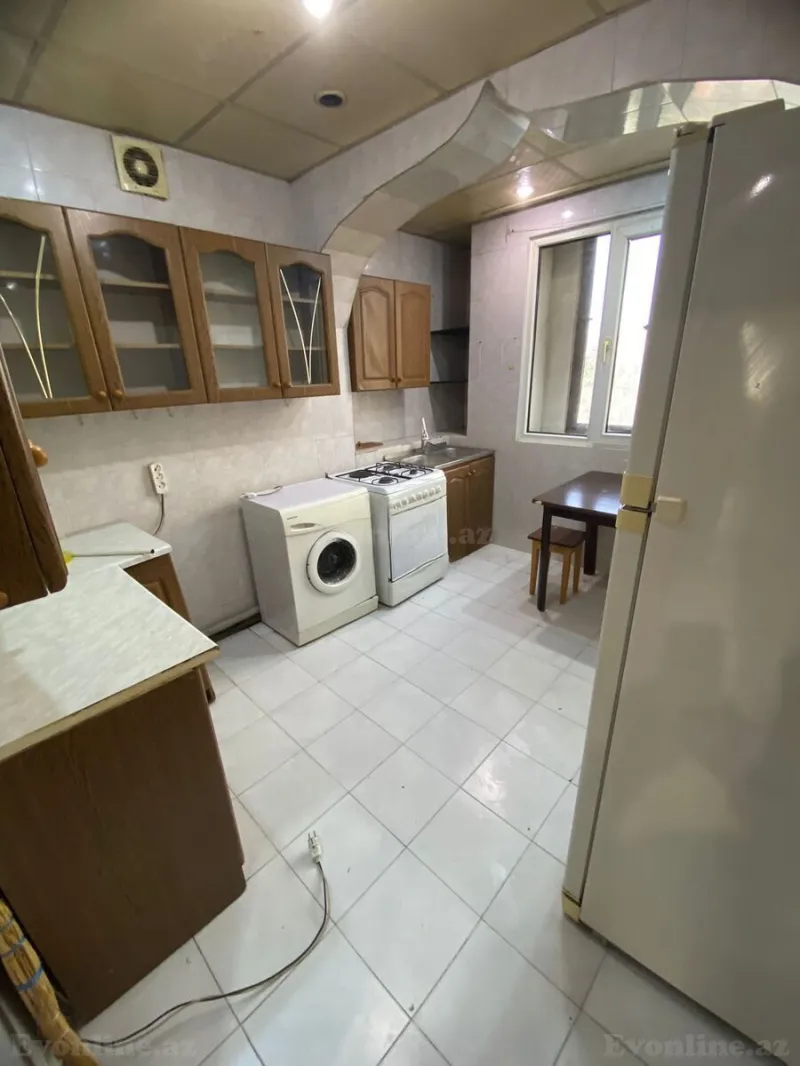 5 otaqlı köhnə tikili mənzil kirayə verilir — 8-ci mikrorayon, Bakı - şəkil 4
