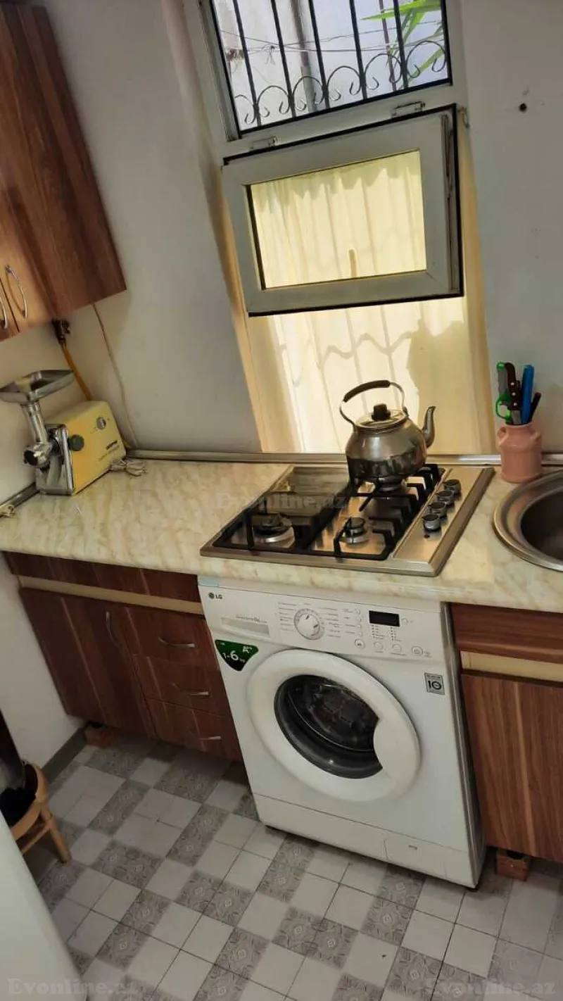 1 otaqlı köhnə tikili mənzil kirayə verilir — 8 Noyabr m., Bakı - şəkil 15