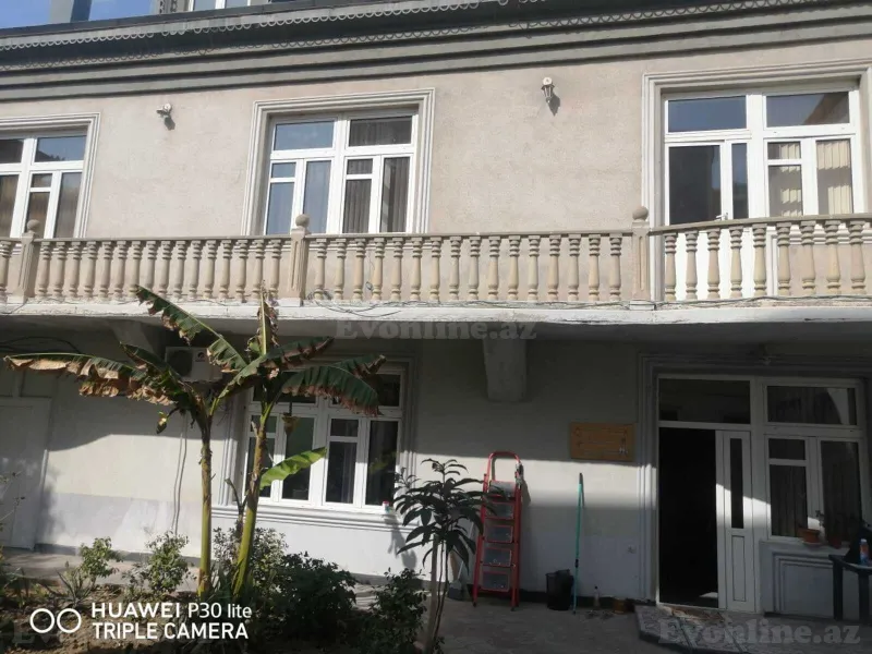 10 otaqlı həyət evi kirayə verilir — Gənclik m., Bakı - şəkil 2