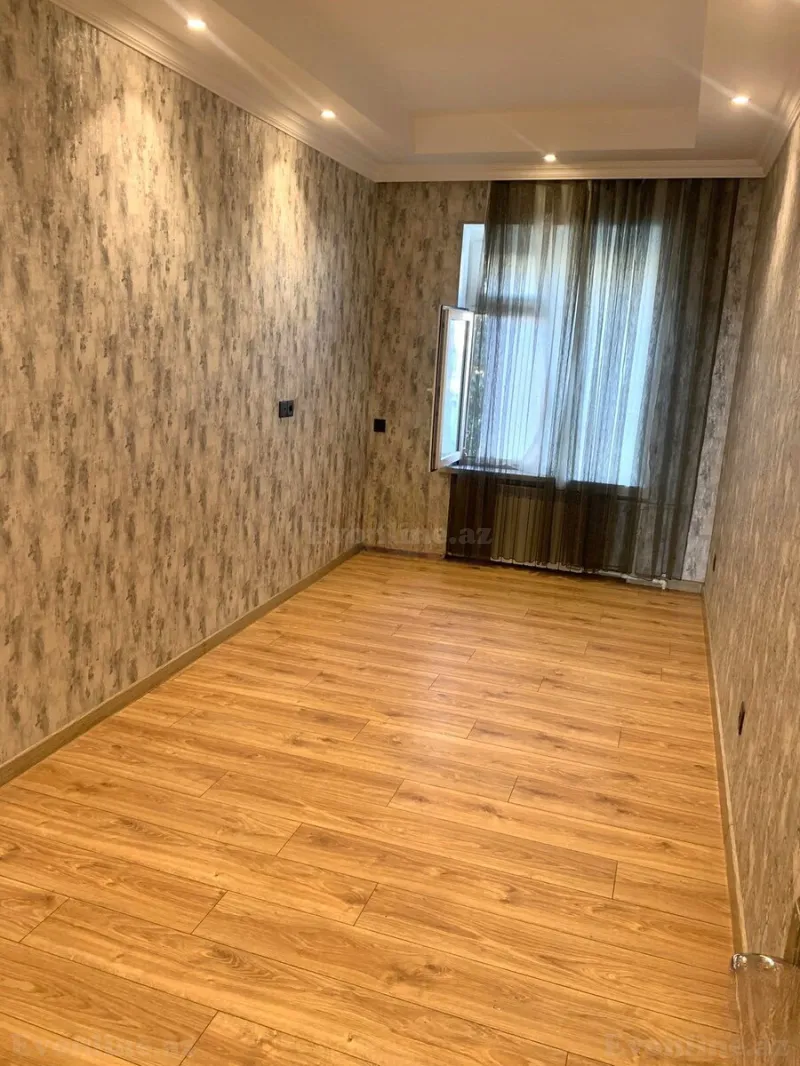 3 otaqlı köhnə tikili mənzil kirayə verilir — Neftçilər m., Bakı - şəkil 3