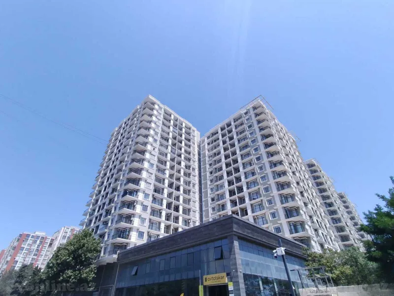 4 otaqlı Mənzil 1812 m² Bakmil m. Satılır