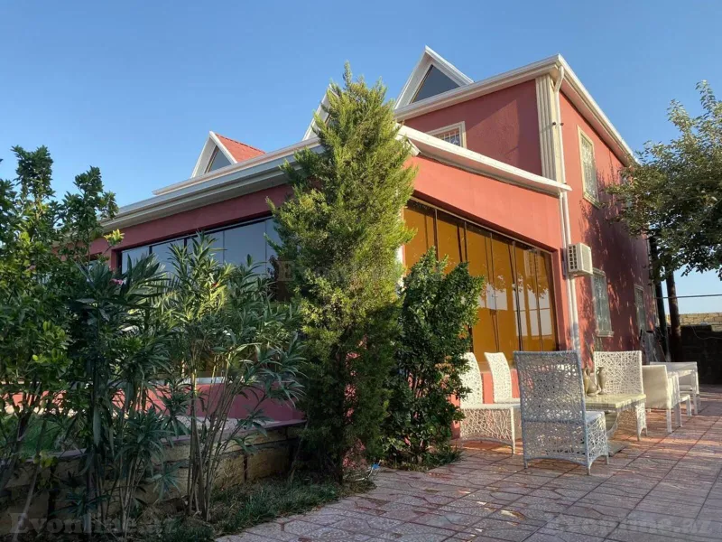 9 otaqlı həyət evi satılır — Novxanı, Bakı