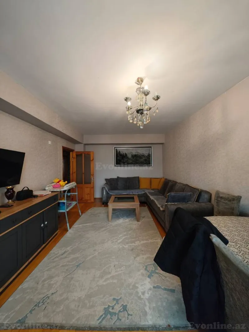 3 otaqlı köhnə tikili mənzil satılır — Qaraçuxur, Bakı - şəkil 2
