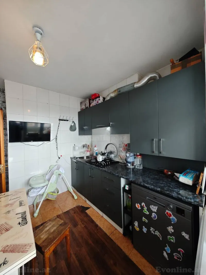 3 otaqlı köhnə tikili mənzil satılır — Qaraçuxur, Bakı - şəkil 12