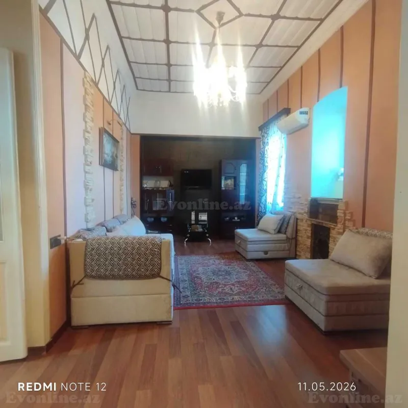 2 otaqlı köhnə tikili mənzil satılır — Səbail r., Bakı