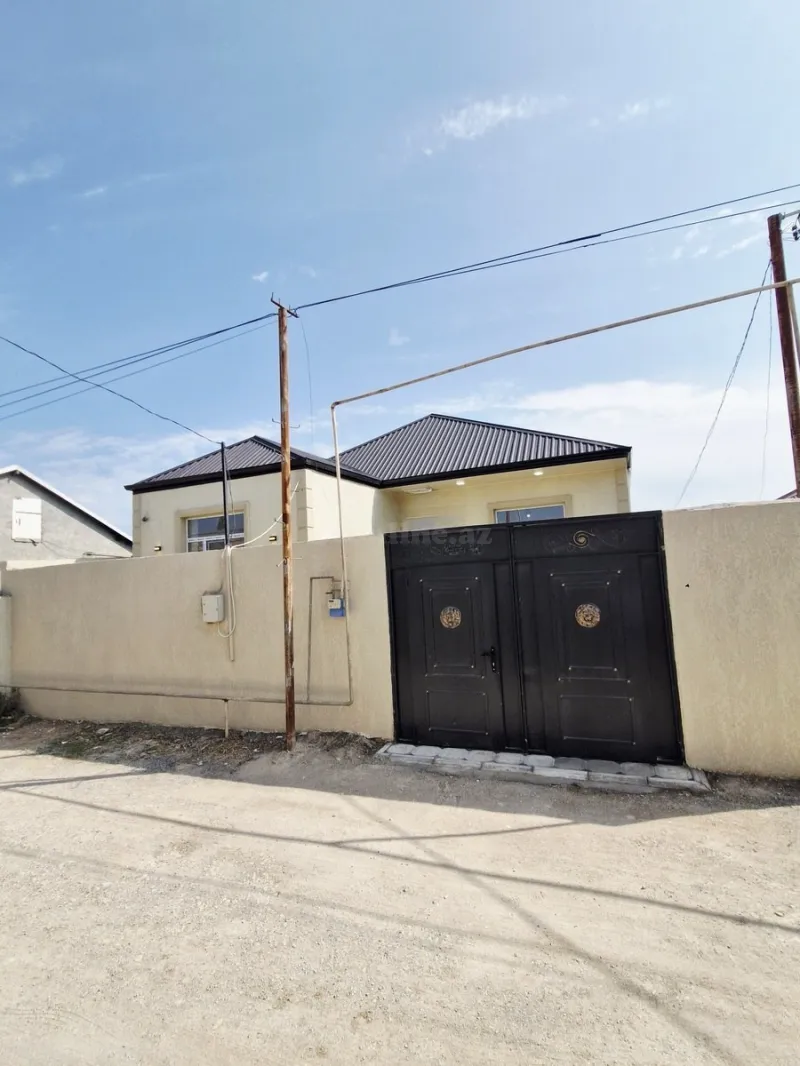 4 otaqlı Həyət evi 100 m² Binə Satılır