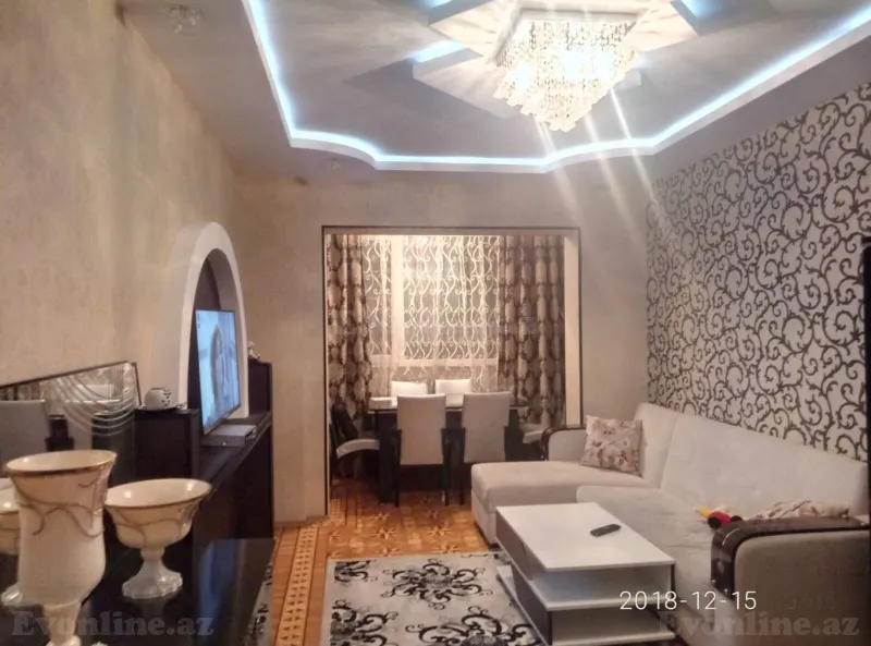 3 otaqlı köhnə tikili mənzil satılır — 8-ci mikrorayon, Bakı