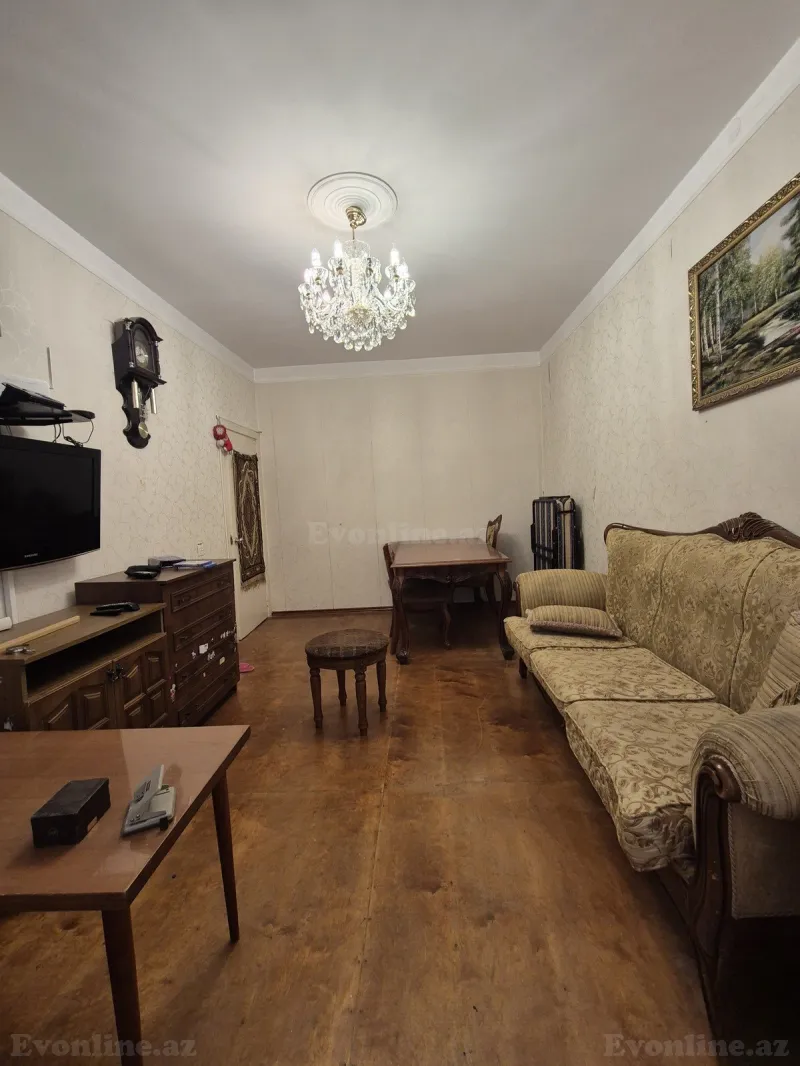 2 otaqlı köhnə tikili mənzil satılır — Yeni Yasamal, Bakı - şəkil 2
