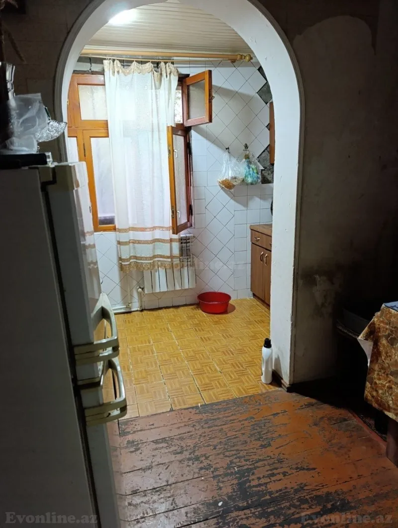2 otaqlı köhnə tikili mənzil satılır — 4-cü mikrorayon, Bakı - şəkil 7