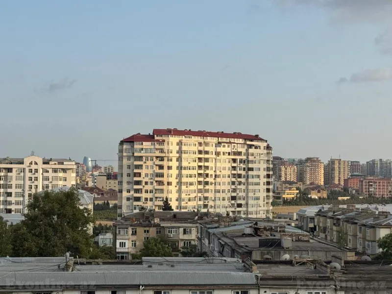 3 otaqlı köhnə tikili mənzil satılır — Binəqədi r., Bakı - şəkil 13
