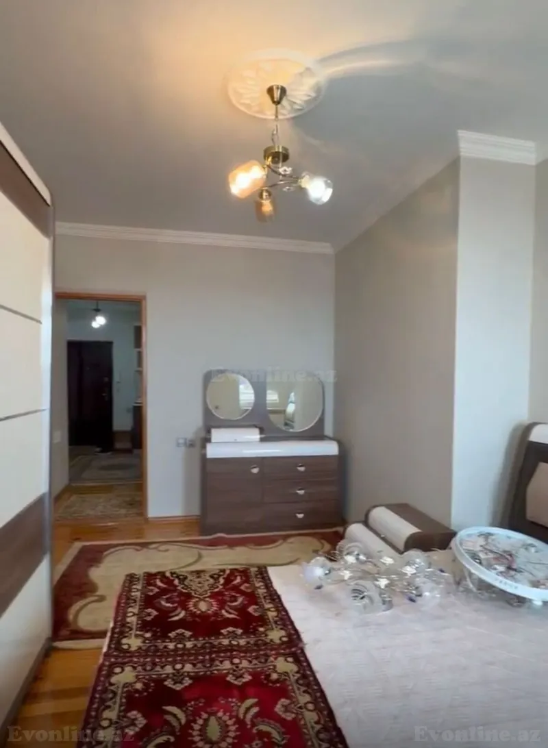 2 otaqlı yeni tikili mənzil satılır — Yeni Yasamal, Bakı - şəkil 3