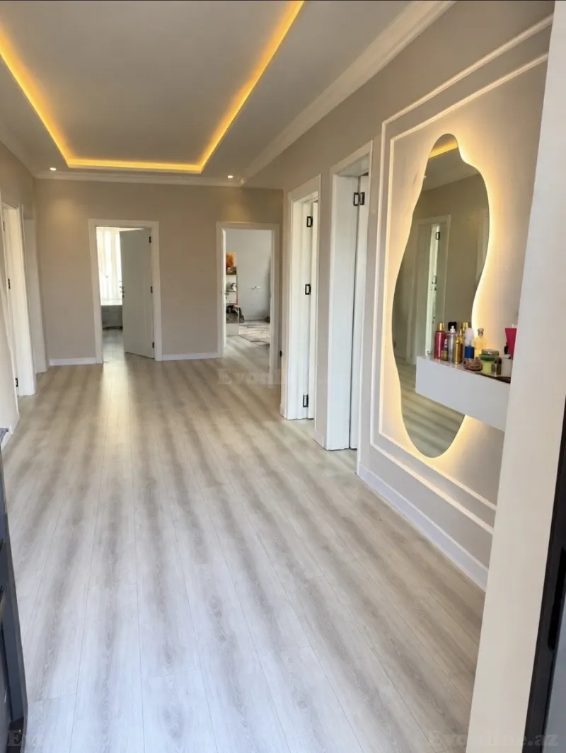 9 otaqlı Həyət evi 280 m² Qobu Satılır
